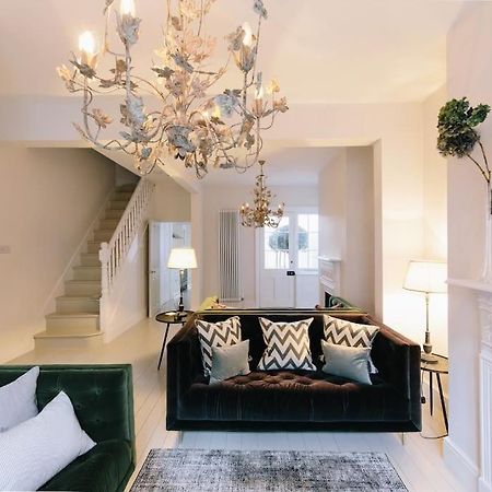 Beautiful House, Cirencester Centre, Parking מראה חיצוני תמונה
