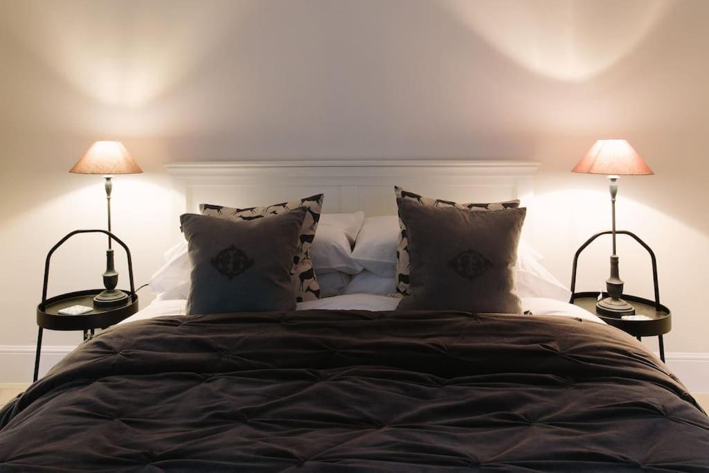 Beautiful House, Cirencester Centre, Parking מראה חיצוני תמונה