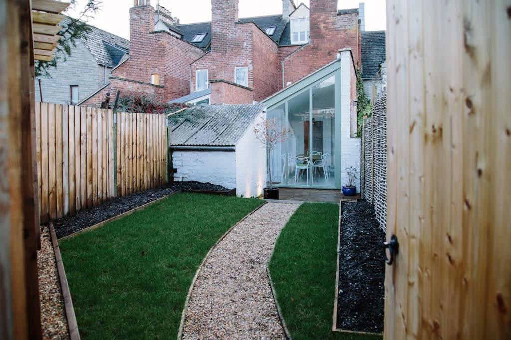 Beautiful House, Cirencester Centre, Parking מראה חיצוני תמונה